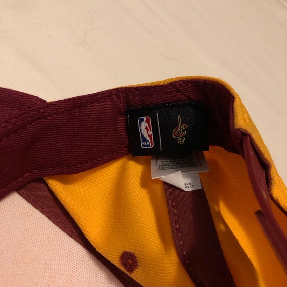 Adidas NBA Cleveland Cavaliers Youth Hat - Picture 10 of 14